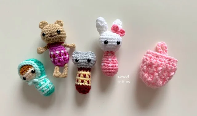 Carrying Pouch for Mini Dolls · Free Crochet Pattern